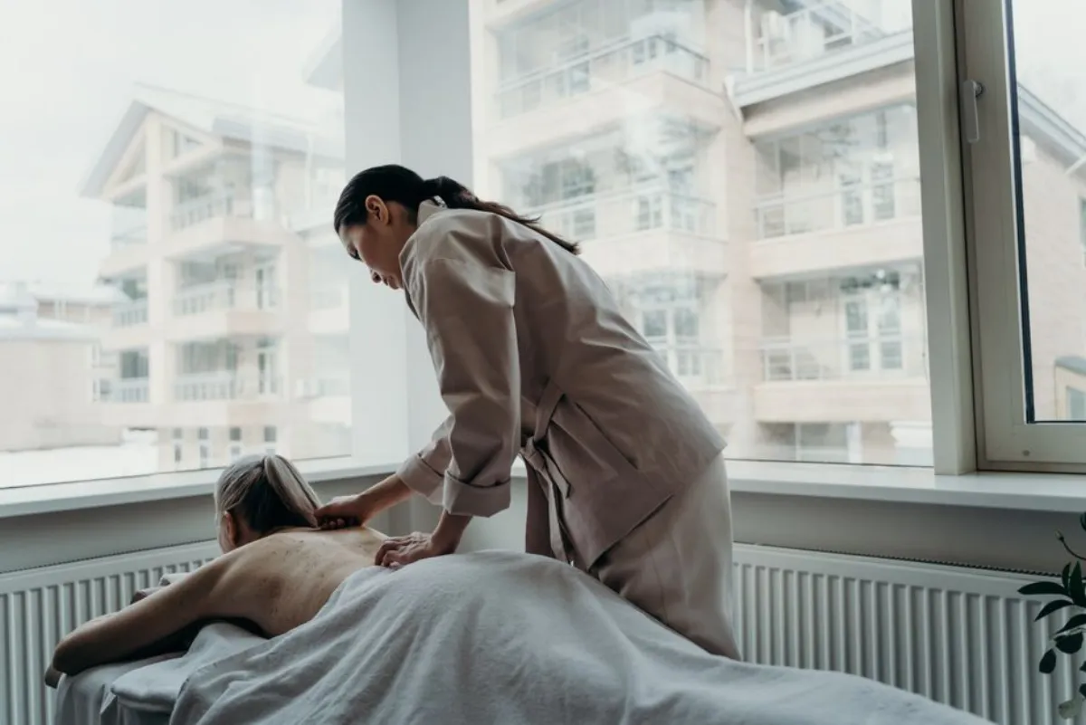massage therapist
