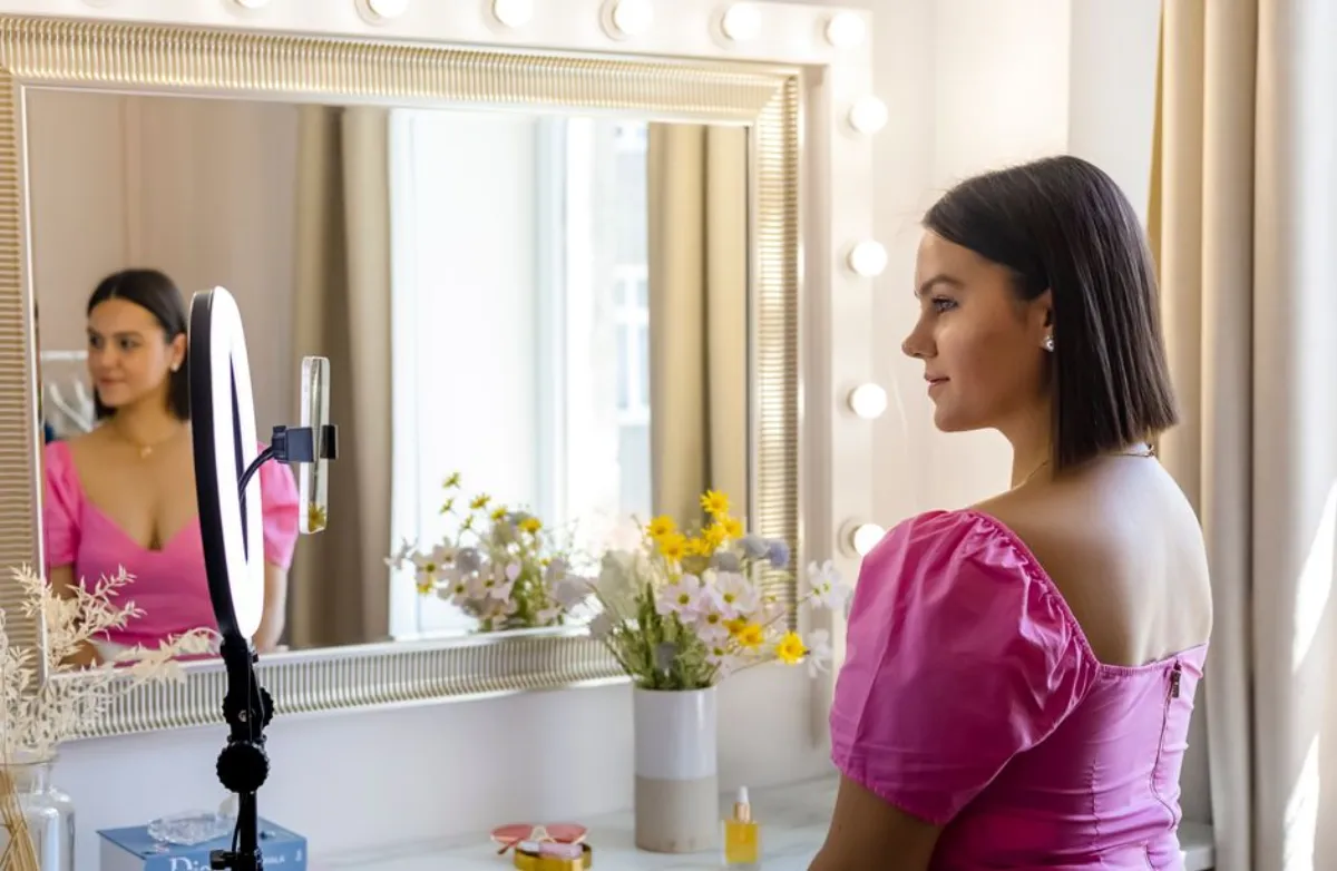 beauty influencer
