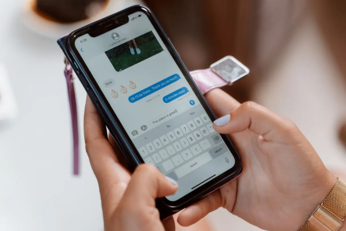 emoji chat